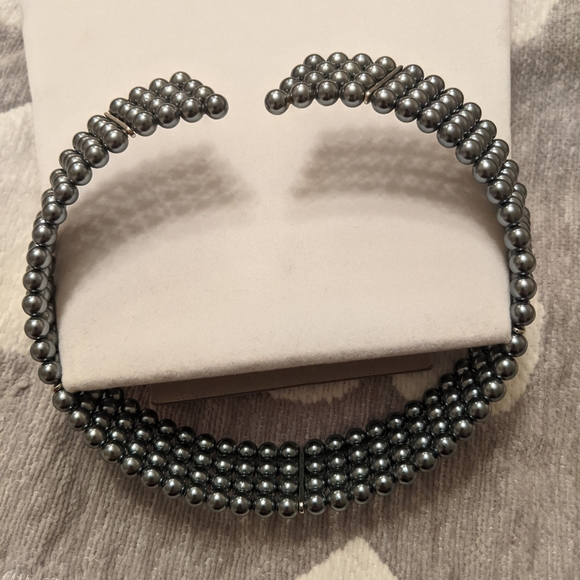 Gray pearl spring style choker - Picture 2 of 3